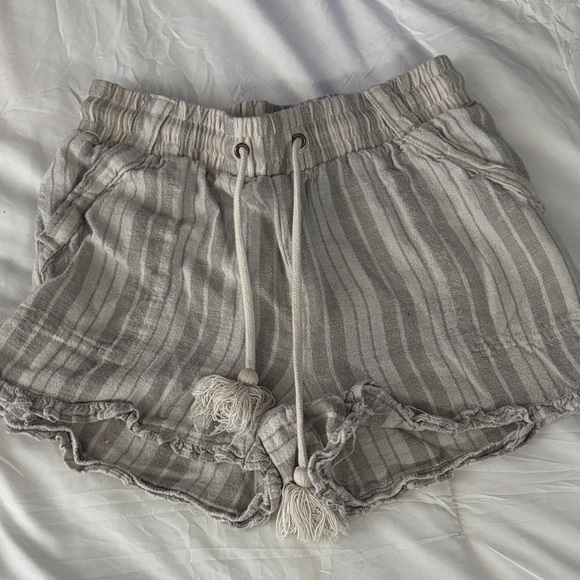 SO Pants - SO Women's High Waist Gray Striped Shorts